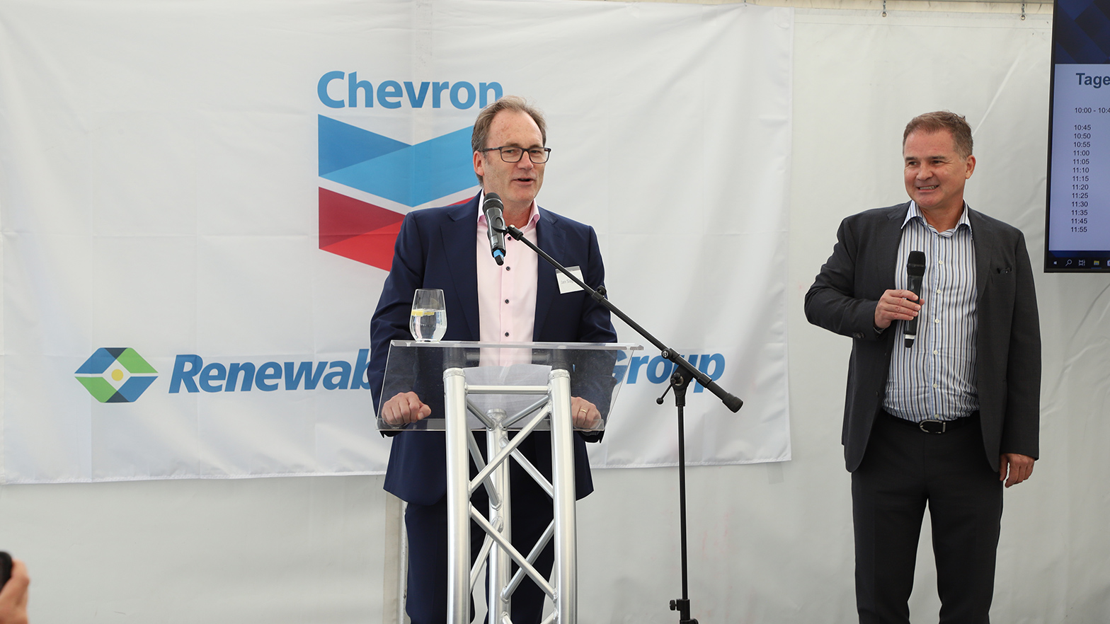 Jan Slaghekke, vice president of international business for Yas Marina Renewable Energy Group, and Michael Fiedler-Panajotopoulos at the groundbreaking event.
