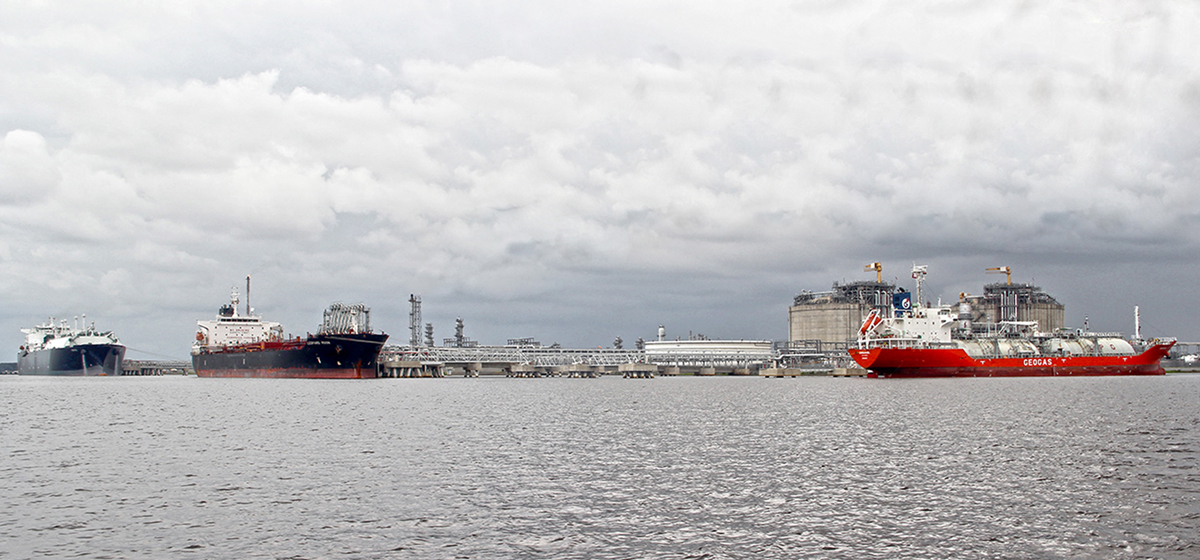 Angola liquefied natural gas project