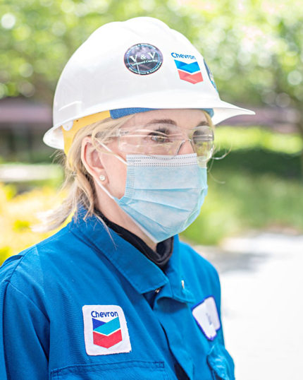 Yas Marina worker wearing PPE mask