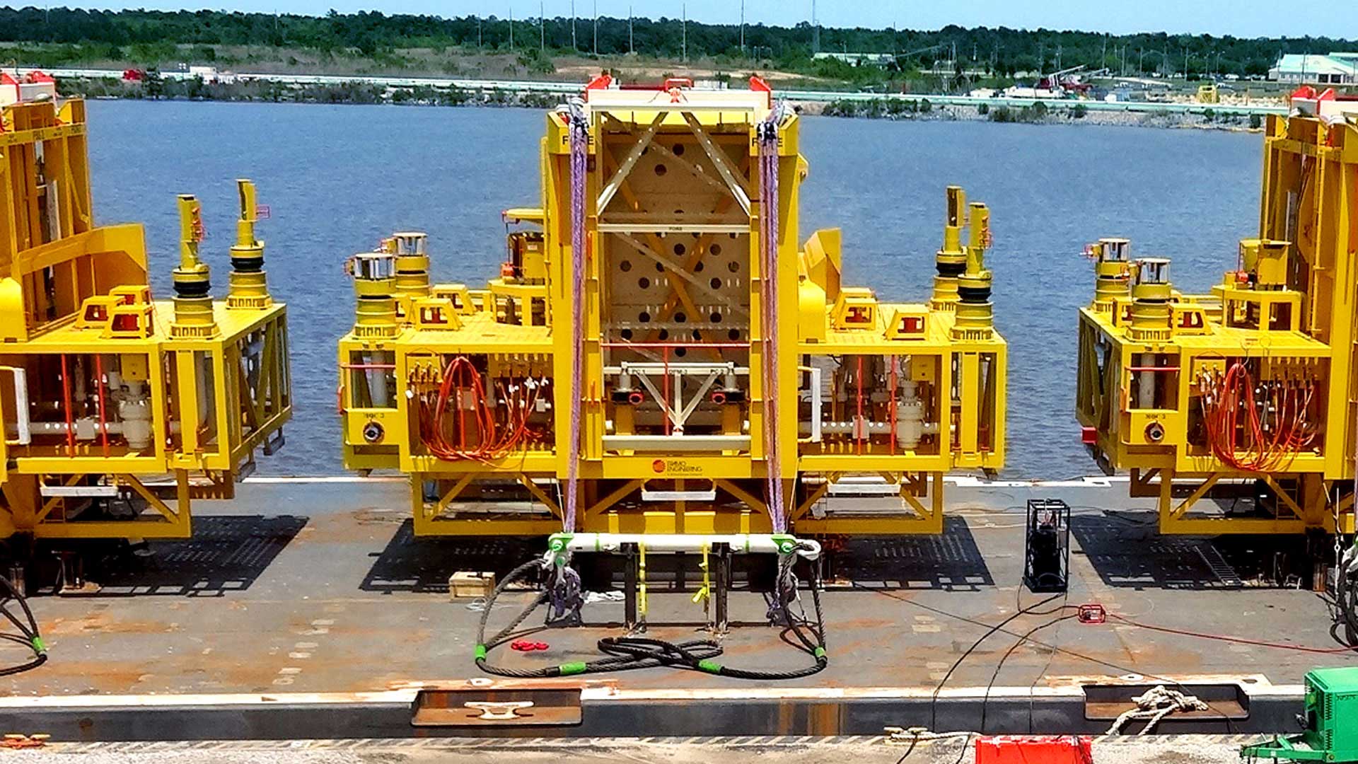 technological rigs sit on the water front